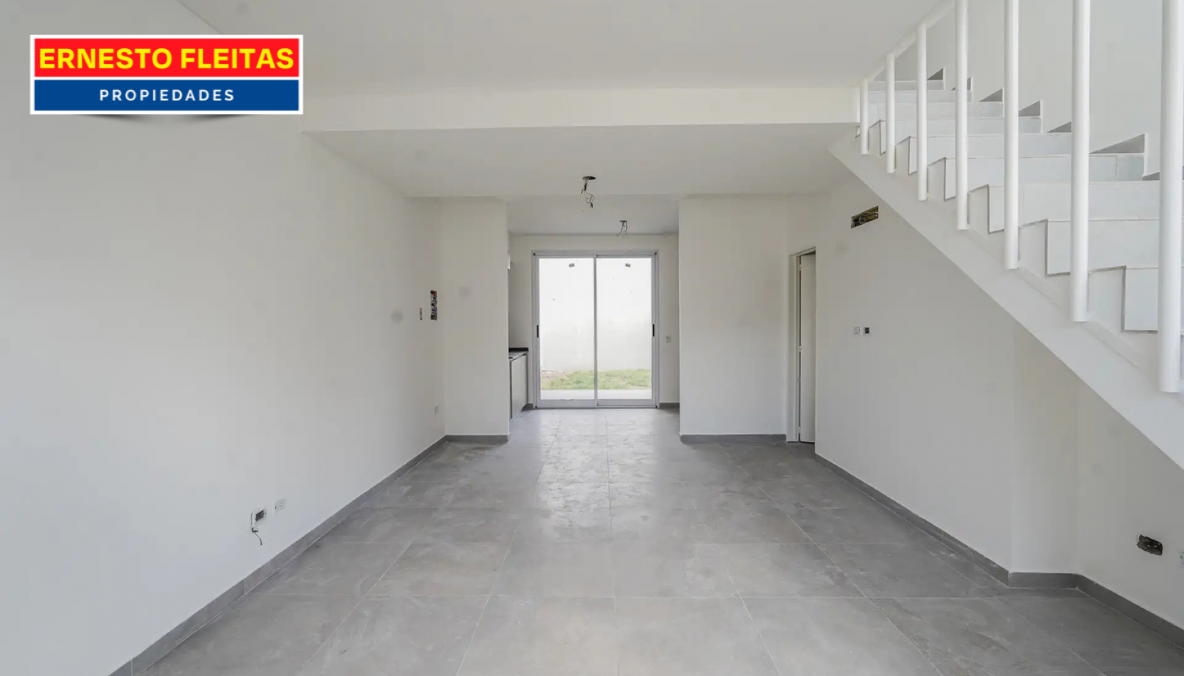 DUPLEX EN VENTA DE 4 AMBIENTES - A ESTRENAR RAMOS MEJIA