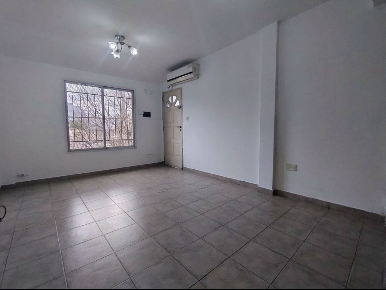 ALQUILER DE DEPARTAMENTO 2 AMBIENTES EN MORON CENTRO