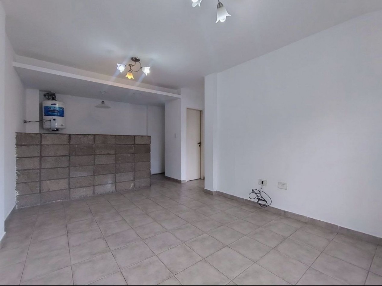 ALQUILER DE DEPARTAMENTO 2 AMBIENTES EN MORON CENTRO