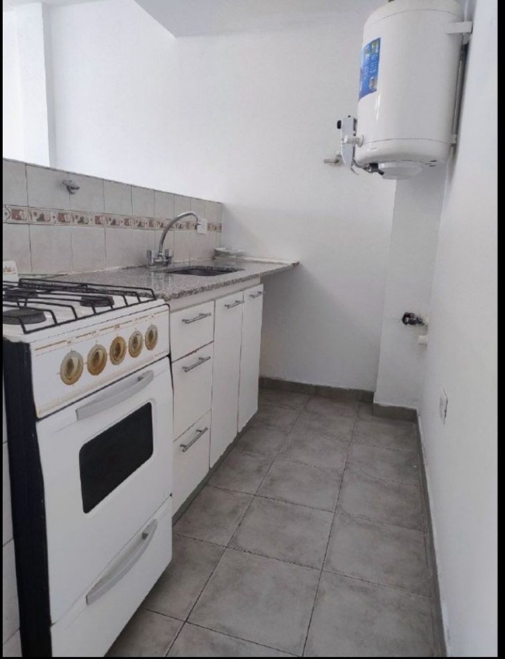 ALQUILER DE DEPARTAMENTO 2 AMBIENTES EN MORON CENTRO