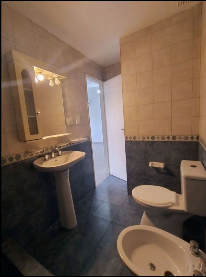 ALQUILER DE DEPARTAMENTO 2 AMBIENTES EN MORON CENTRO