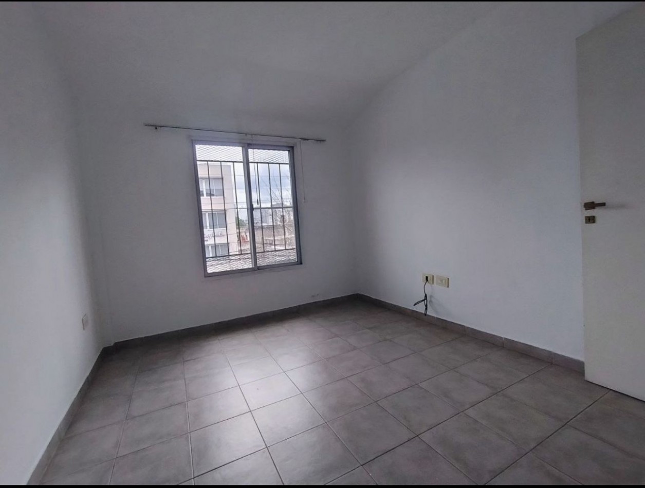 ALQUILER DE DEPARTAMENTO 2 AMBIENTES EN MORON CENTRO