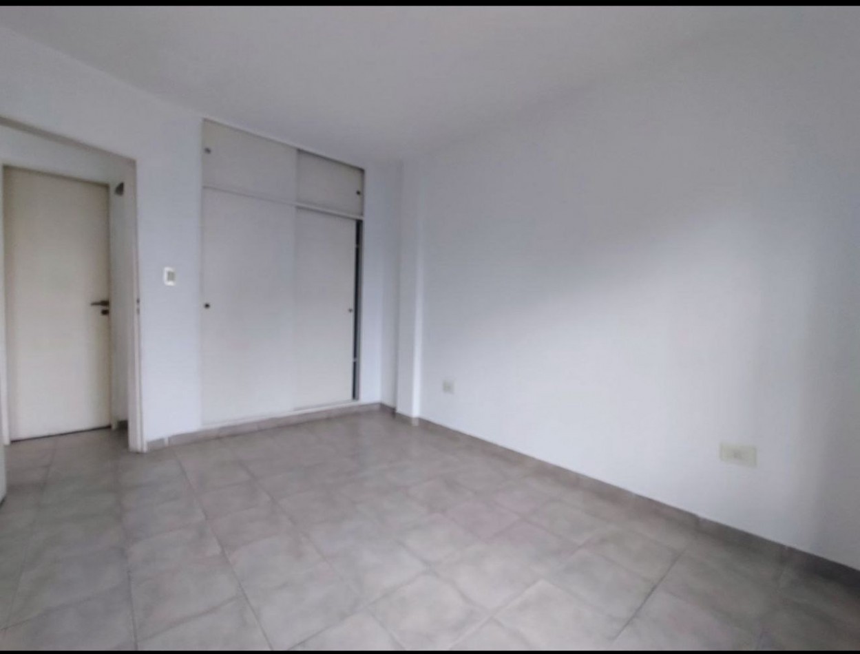 ALQUILER DE DEPARTAMENTO 2 AMBIENTES EN MORON CENTRO