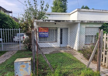 CASA 3 AMBIENTES - VILLA LUZURIAGA