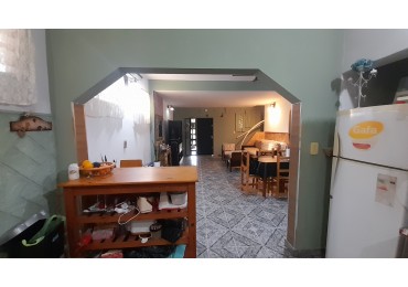¡ DUPLEX 3 AMBIENTES CON COCHERA Y TERRAZA EN VENTA !