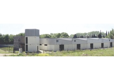 EN ALQUILER GALPON INDUSTRIAL EN POLIGONO INDUSTRIAL DE ISIDRO CASANOVA