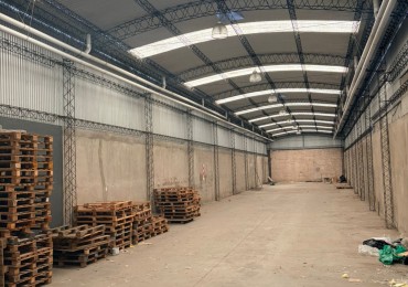 Galpon de 433 metros en alquiler en Caseros